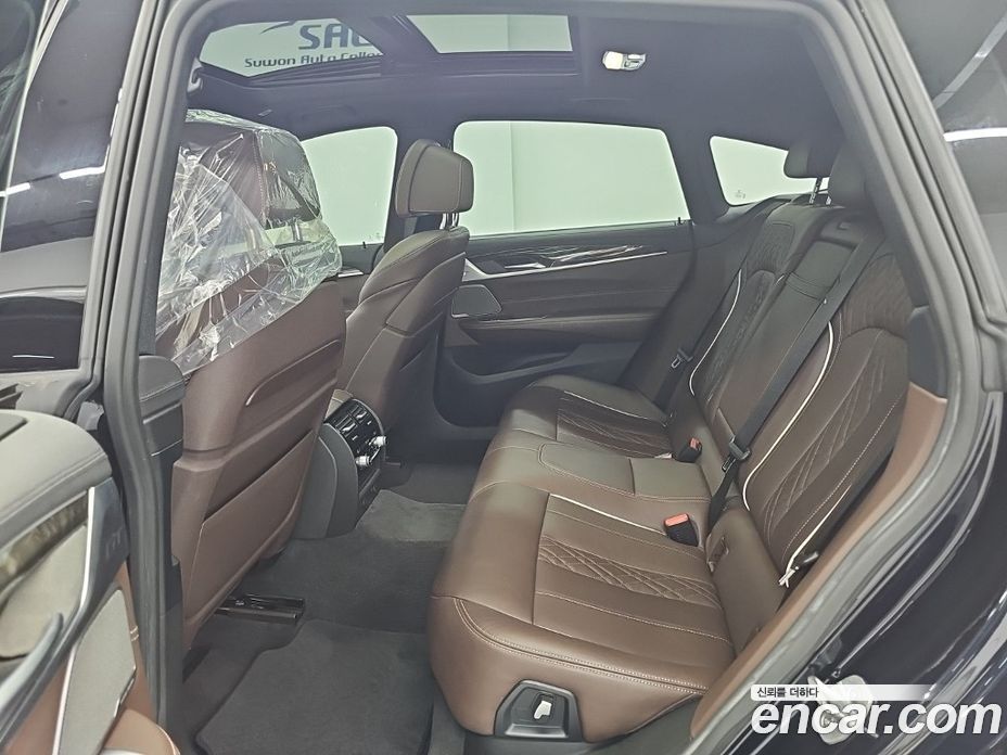 BMW 6-Series GT (G32) фото 12