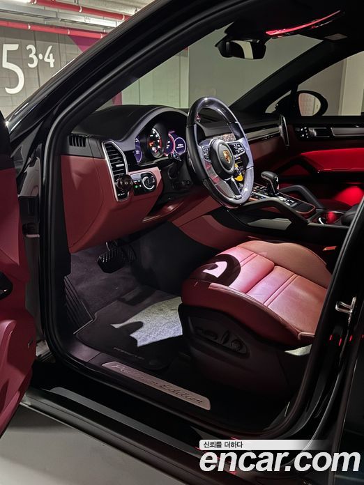 Porsche Cayenne 3rd Gen фото 10