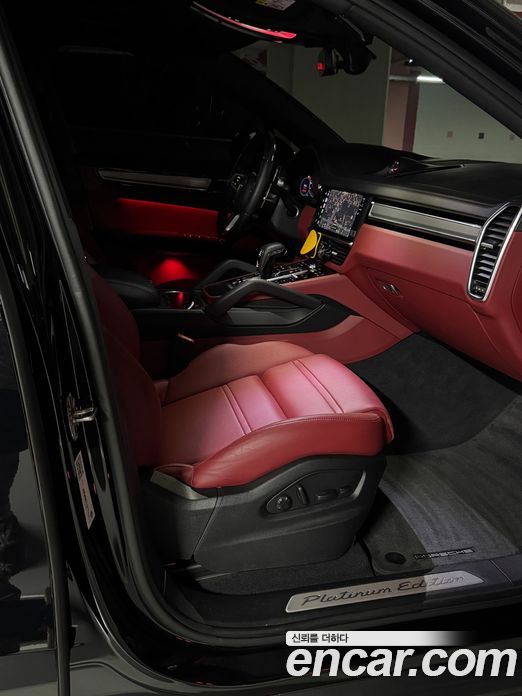 Porsche Cayenne 3rd Gen фото 11