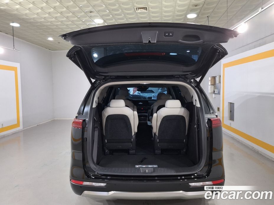 Kia Carnival 4th Gen фото 7