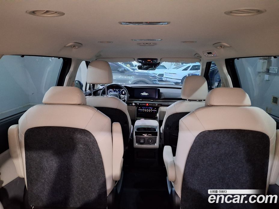 Kia Carnival 4th Gen фото 11