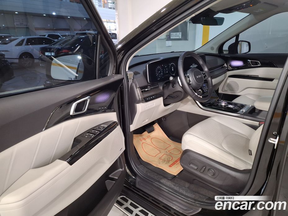 Kia Carnival 4th Gen фото 12