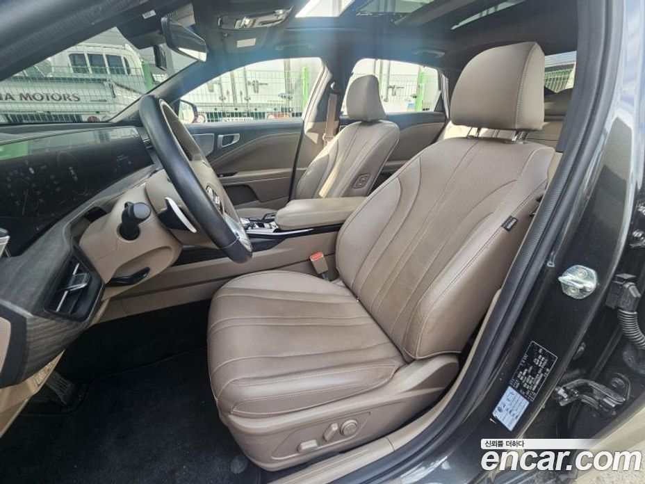 Kia K8 фото 7