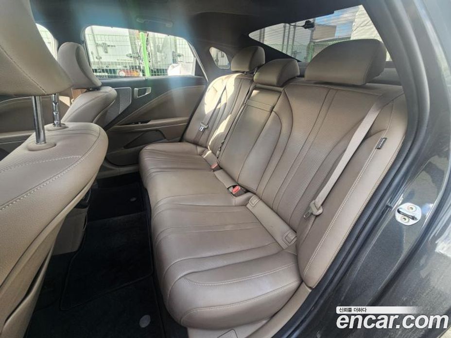 Kia K8 фото 8