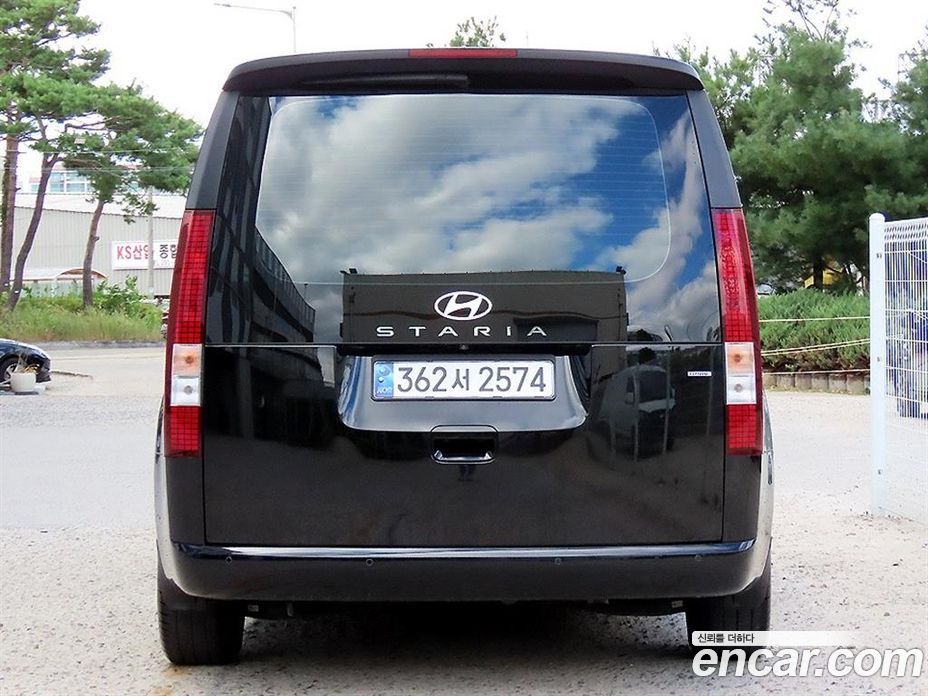 Hyundai Staria фото 4