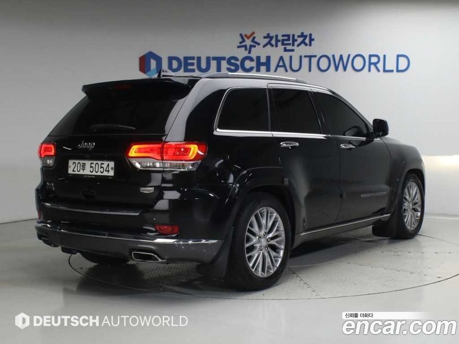 Jeep Grand Cherokee (WK) фото 2