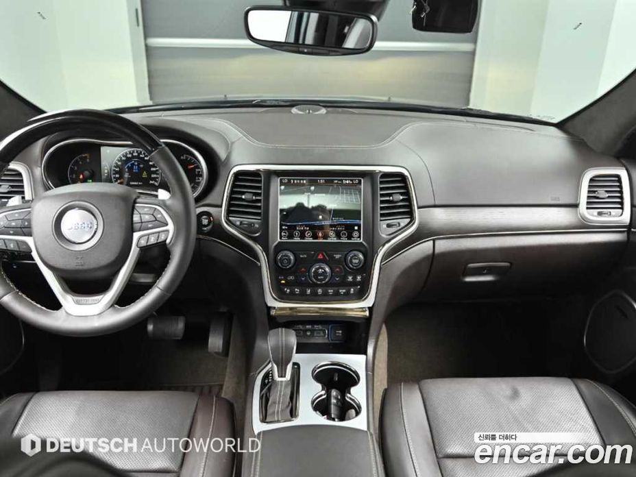 Jeep Grand Cherokee (WK) фото 7
