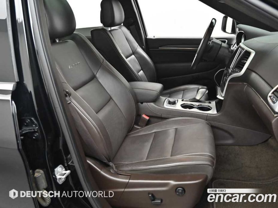 Jeep Grand Cherokee (WK) фото 10