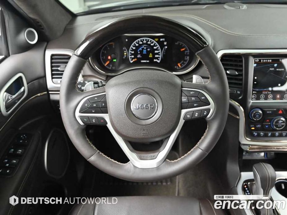 Jeep Grand Cherokee (WK) фото 13