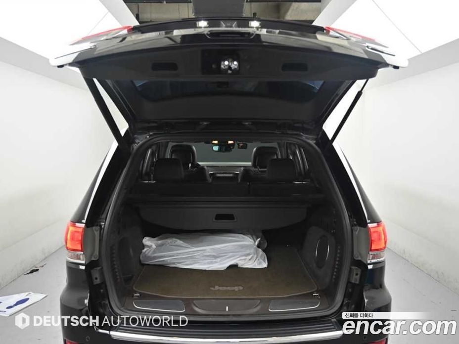Jeep Grand Cherokee (WK) фото 19