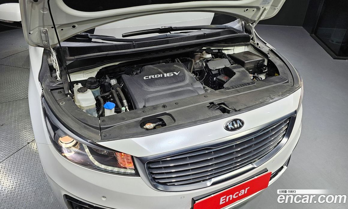 Kia Carnival 3rd Gen фото 6