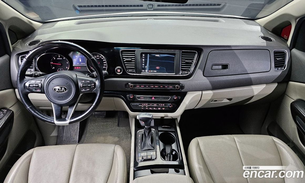 Kia Carnival 3rd Gen фото 7