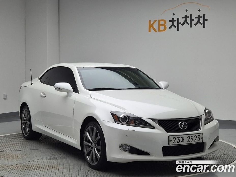 Lexus IS250 фото 4