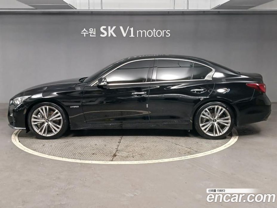 Infiniti Q50 фото 3