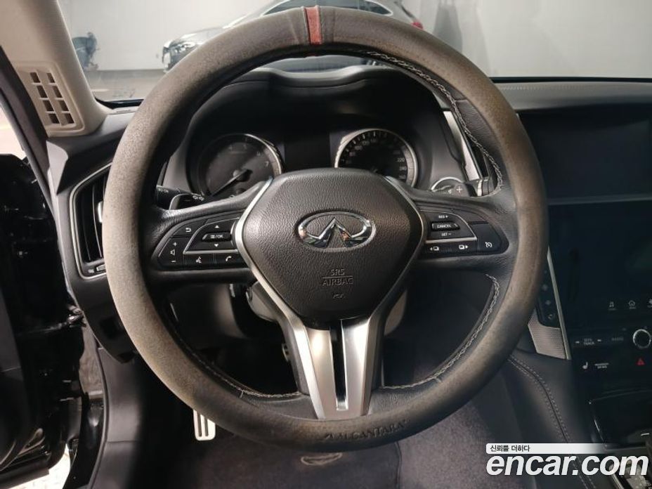 Infiniti Q50 фото 11