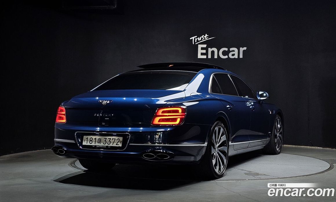 Bentley Flying Spur 3rd Gen фото 2