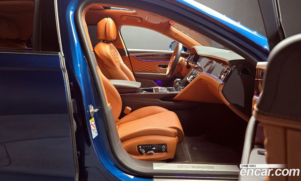 Bentley Flying Spur 3rd Gen фото 10