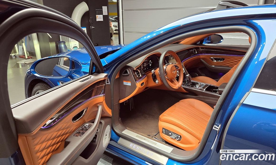 Bentley Flying Spur 3rd Gen фото 11