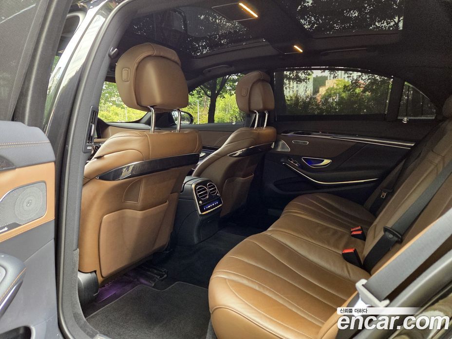Mercedes-Benz S-Class W222 фото 16