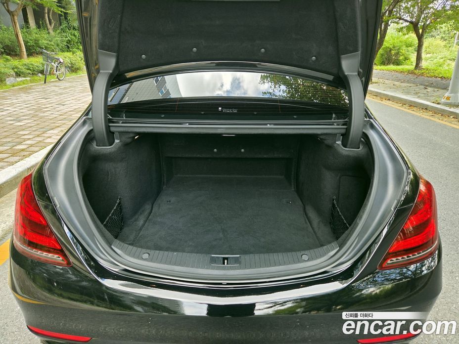 Mercedes-Benz S-Class W222 фото 19