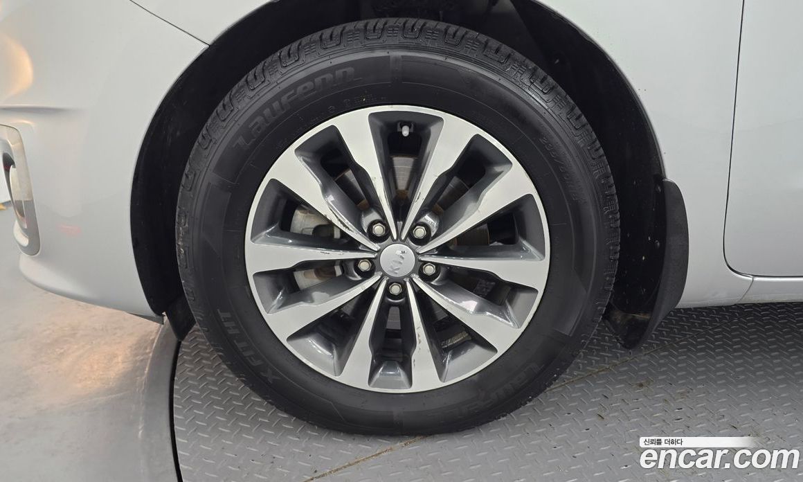 Kia Carnival 3rd Gen фото 5