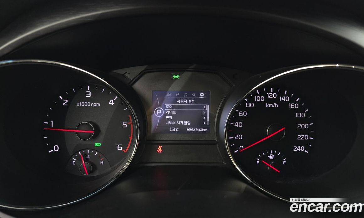 Kia Carnival 3rd Gen фото 8