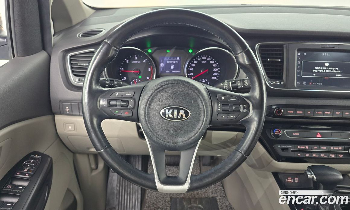 Kia Carnival 3rd Gen фото 13