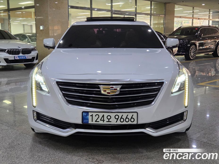 Cadillac CT6 фото 2