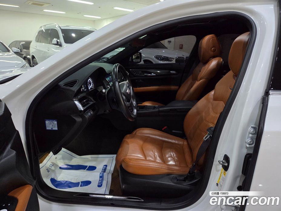 Cadillac CT6 фото 6
