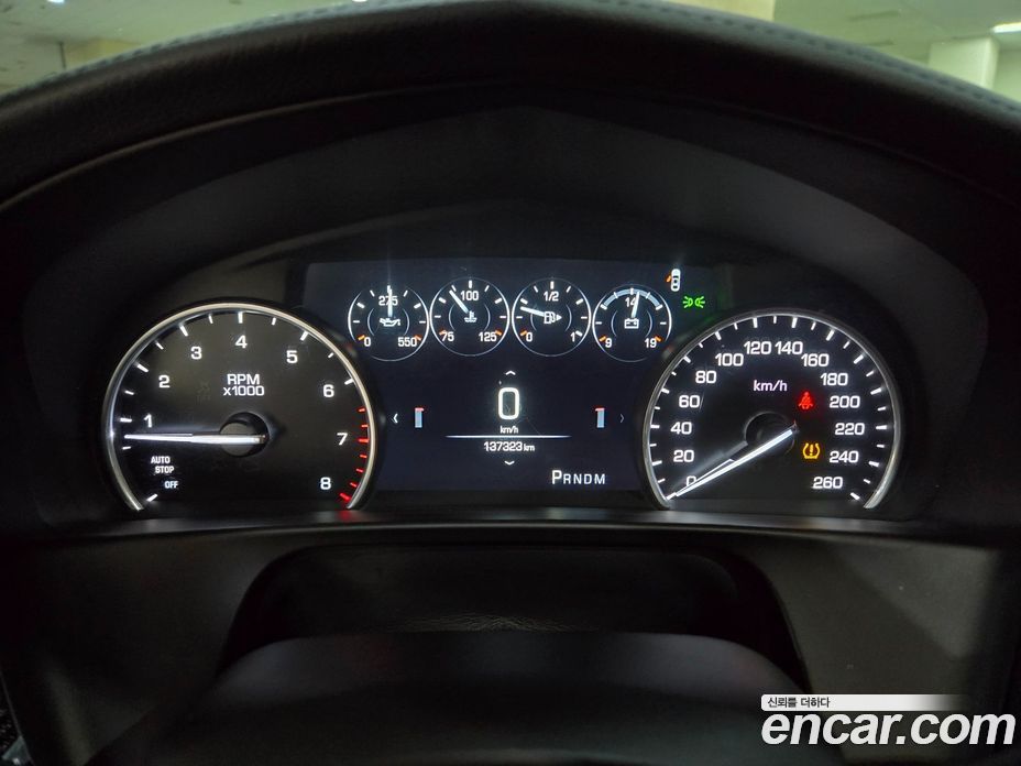 Cadillac CT6 фото 10