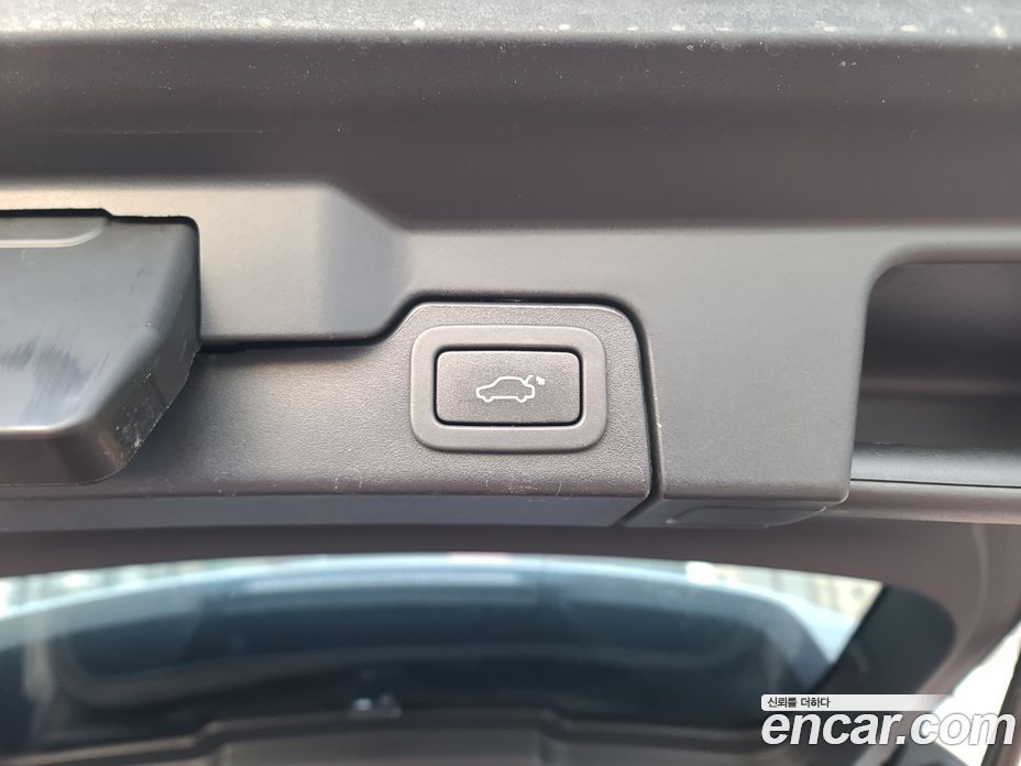 Land Rover Range Rover Evoque фото 18