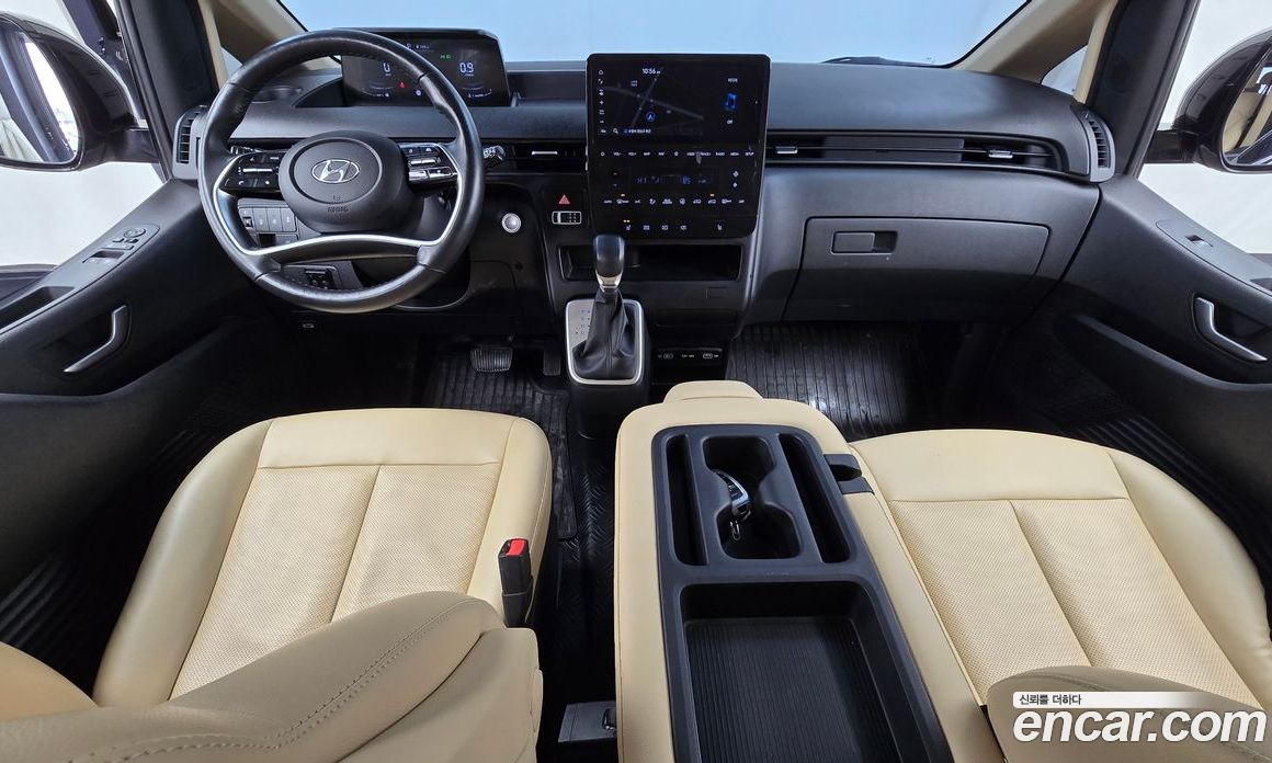 Hyundai Staria фото 7