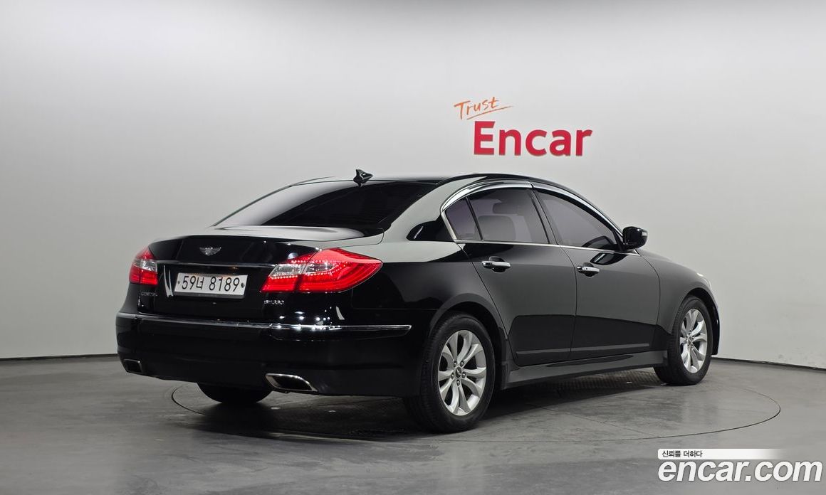 Hyundai Genesis фото 2