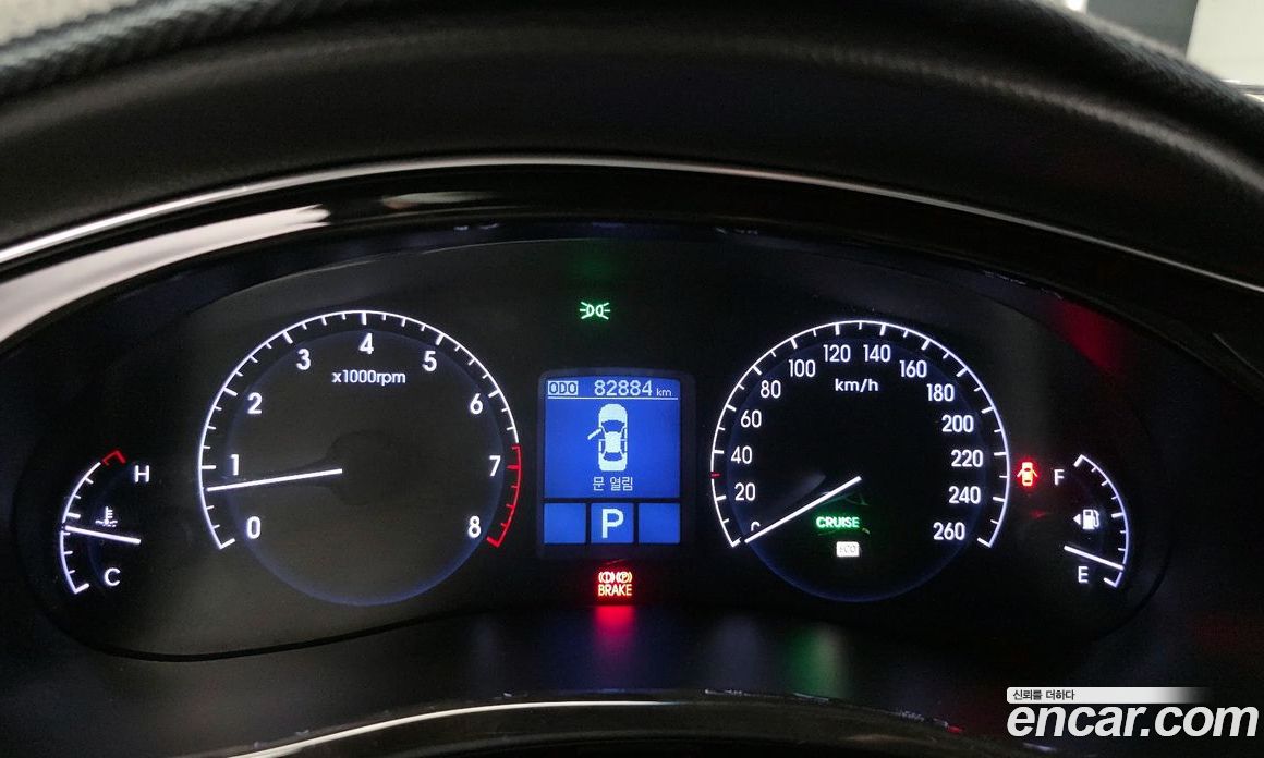 Hyundai Genesis фото 8