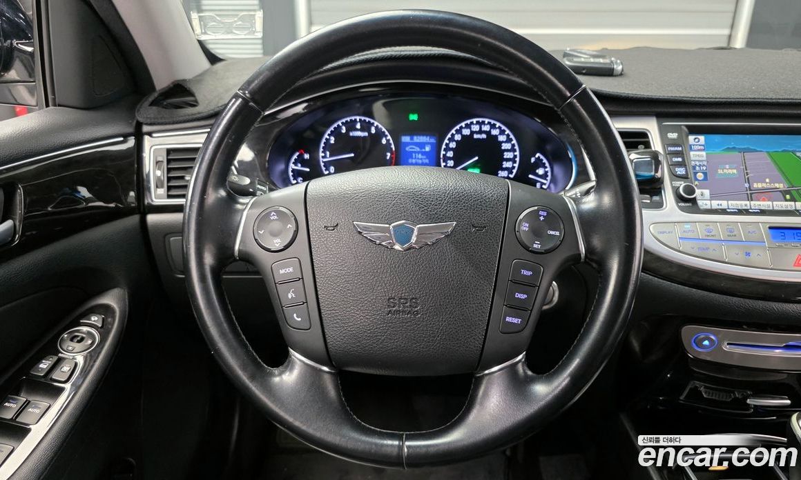 Hyundai Genesis фото 13