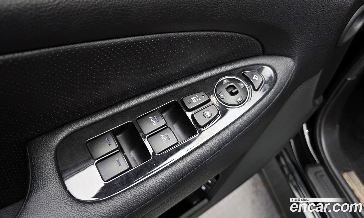 Hyundai Genesis фото 14