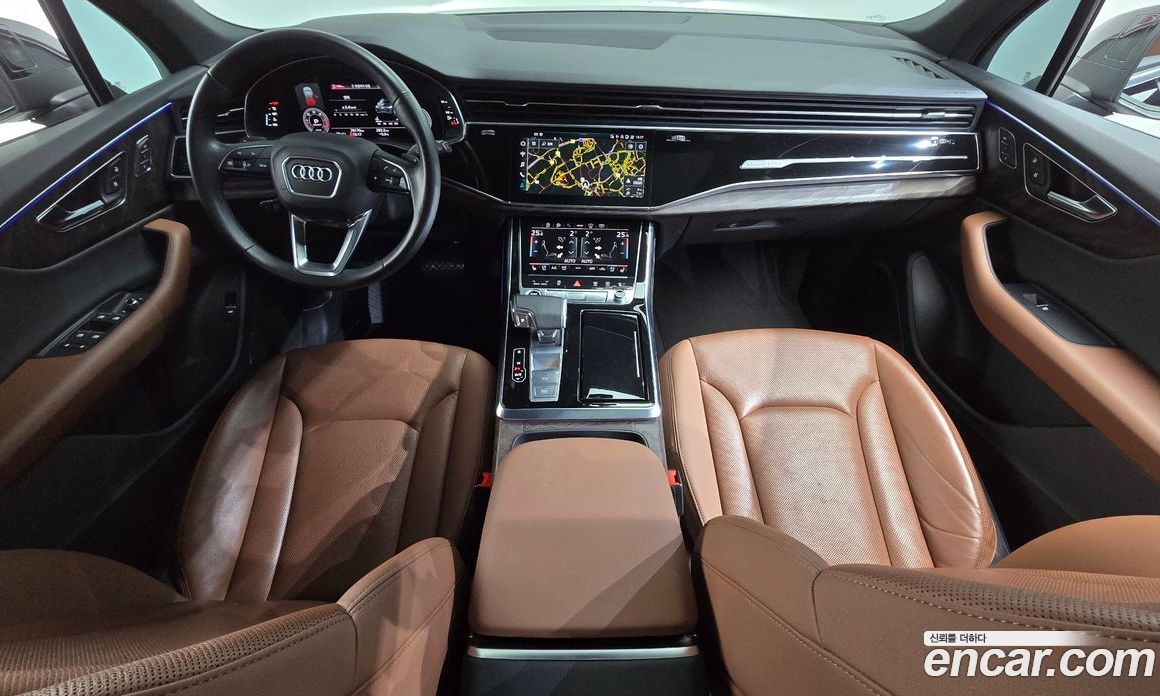 Audi Q7 (4M) фото 7