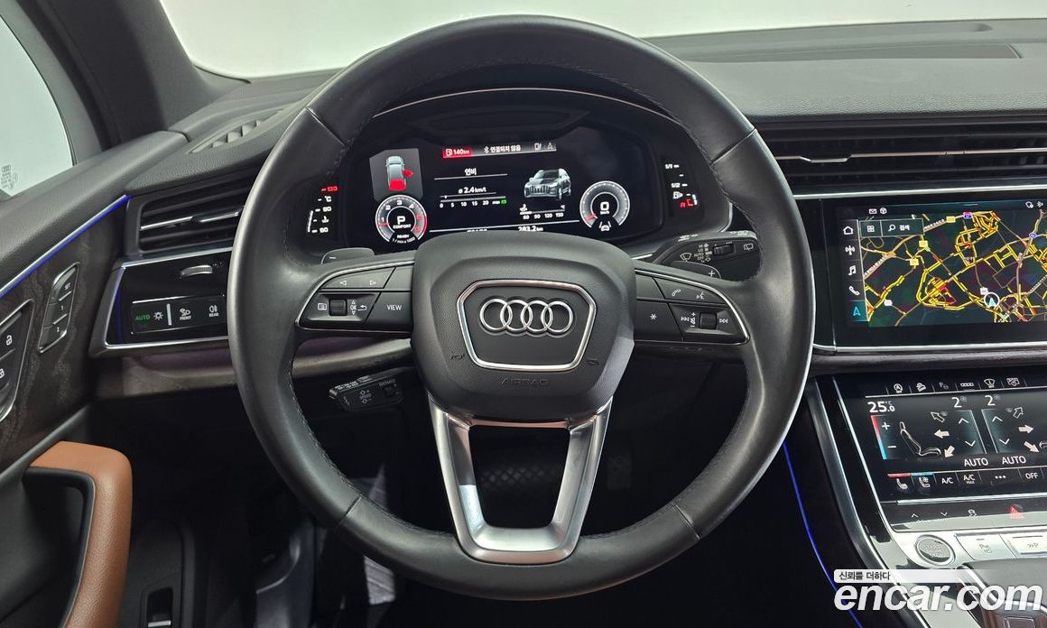 Audi Q7 (4M) фото 13