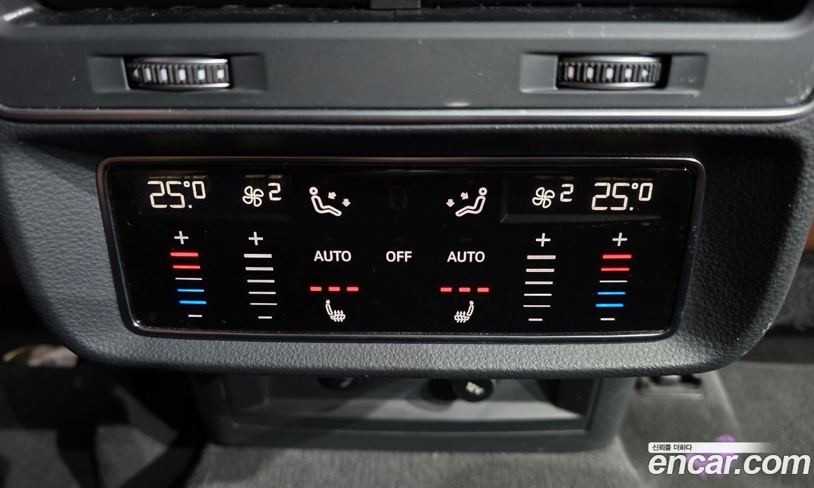 Audi Q7 (4M) фото 18