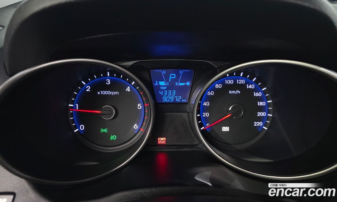 Hyundai Tucson ix фото 8