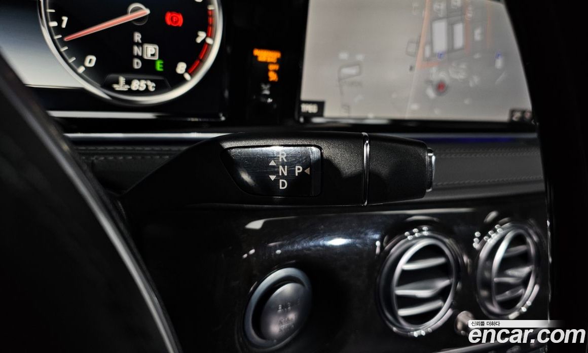 Mercedes-Benz S-Class W222 фото 9