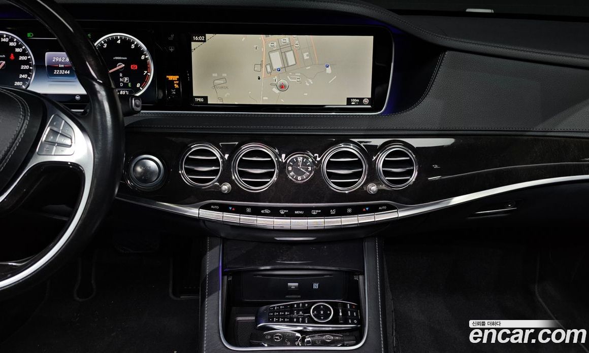 Mercedes-Benz S-Class W222 фото 15