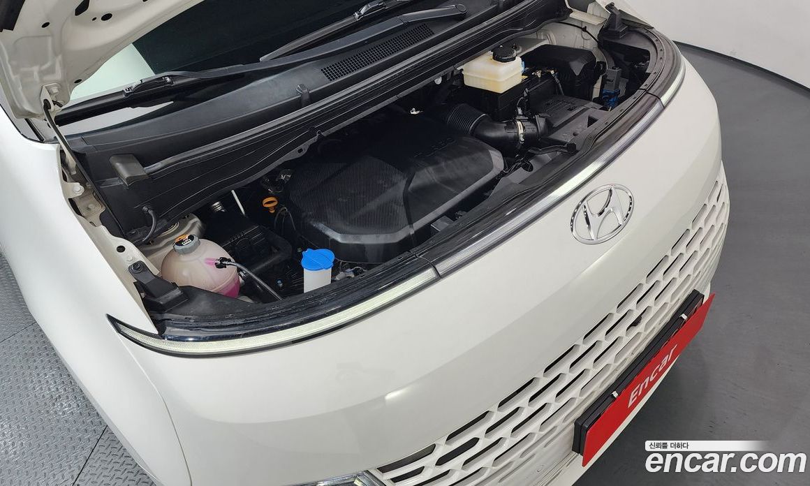 Hyundai Staria фото 5