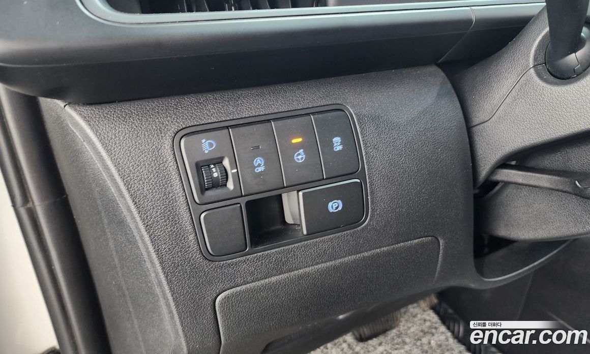 Hyundai Staria фото 13