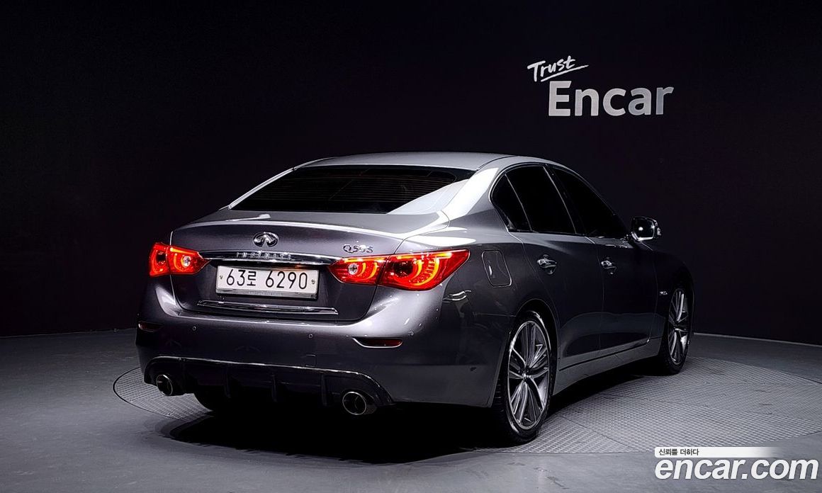 Infiniti Q50 фото 2