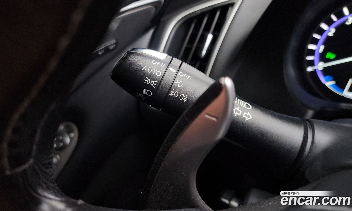 Infiniti Q50 фото 18