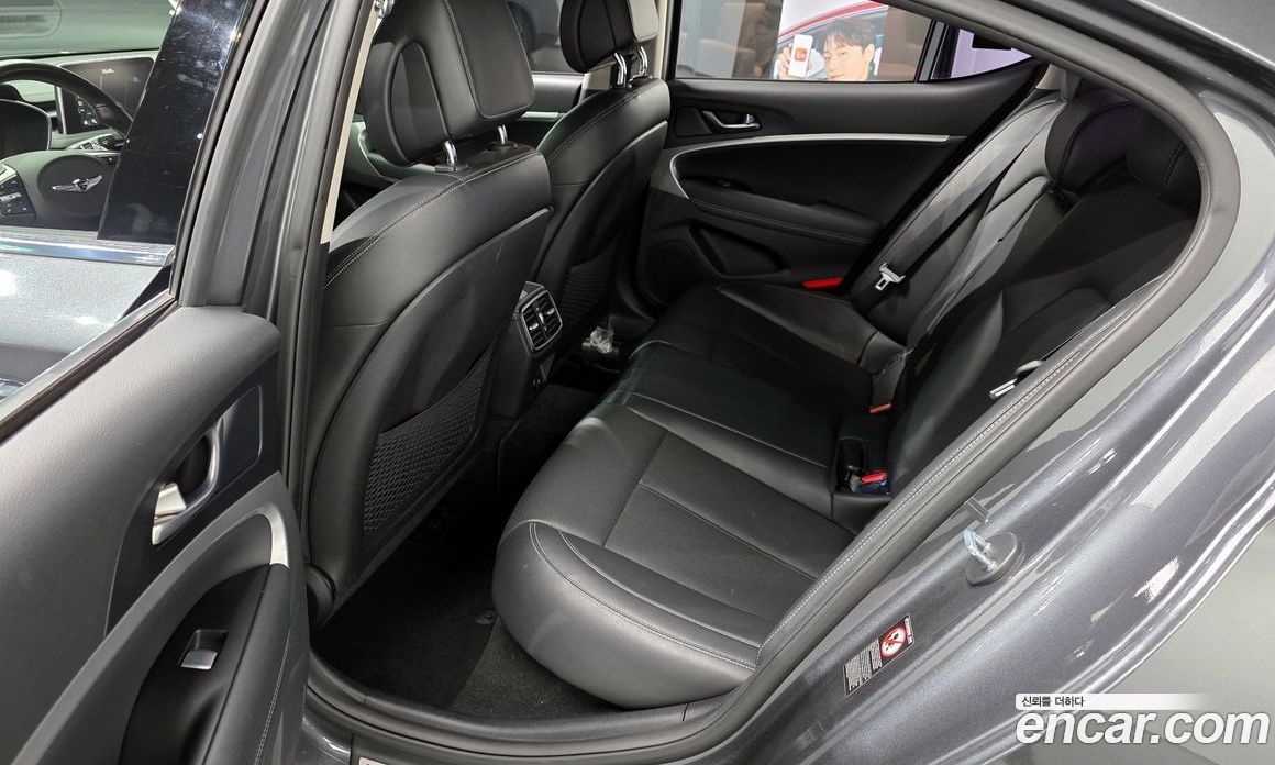 Genesis G70 фото 12