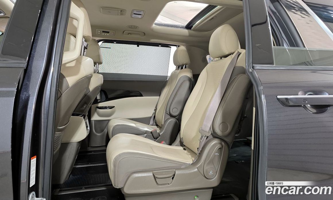 Kia Carnival 4th Gen фото 12