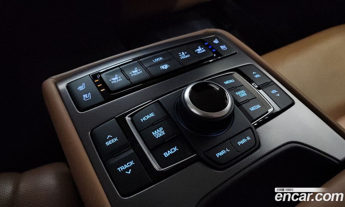 Hyundai Genesis (DH) фото 18