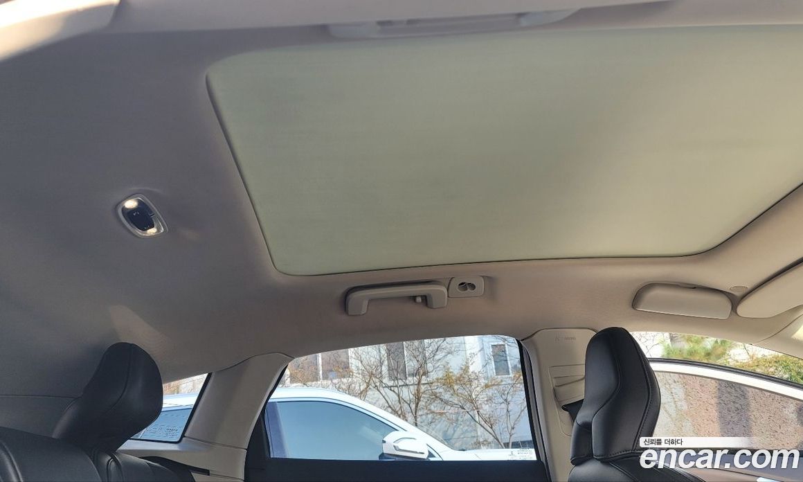 Volvo V40 фото 16